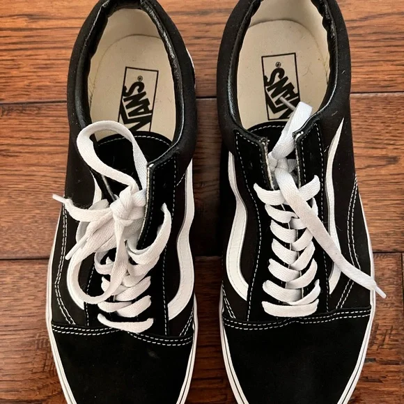 Vans Black and White Old Skool Sneakers - Picture 3 of 4